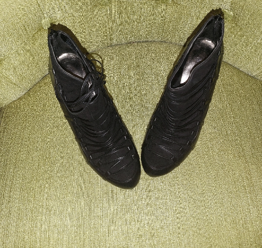 Elegant Black Women's Shoes